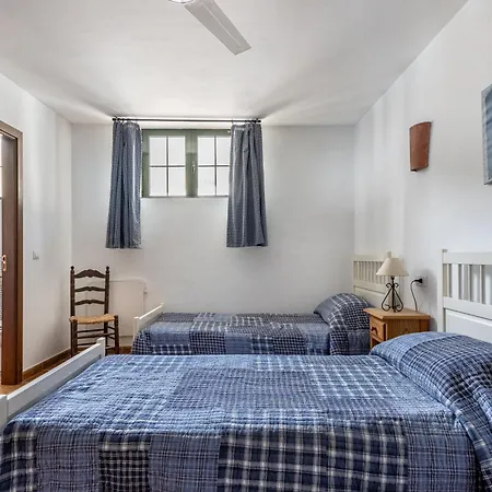 Padre Aviles Apartmán *