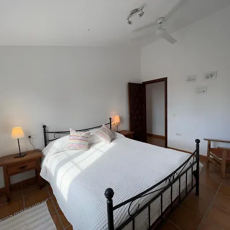 Padre Aviles Apartment *